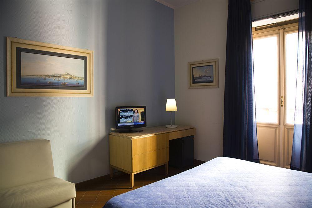 Rex Lifestyle Hotel Naples Exterior photo